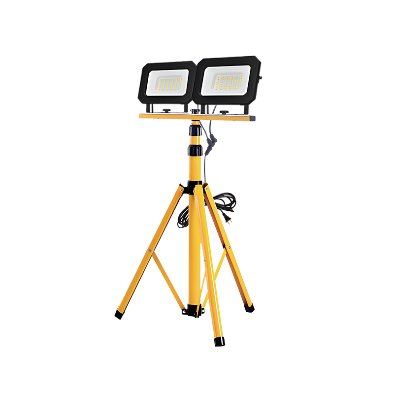 LED Flood Light (Tripod)